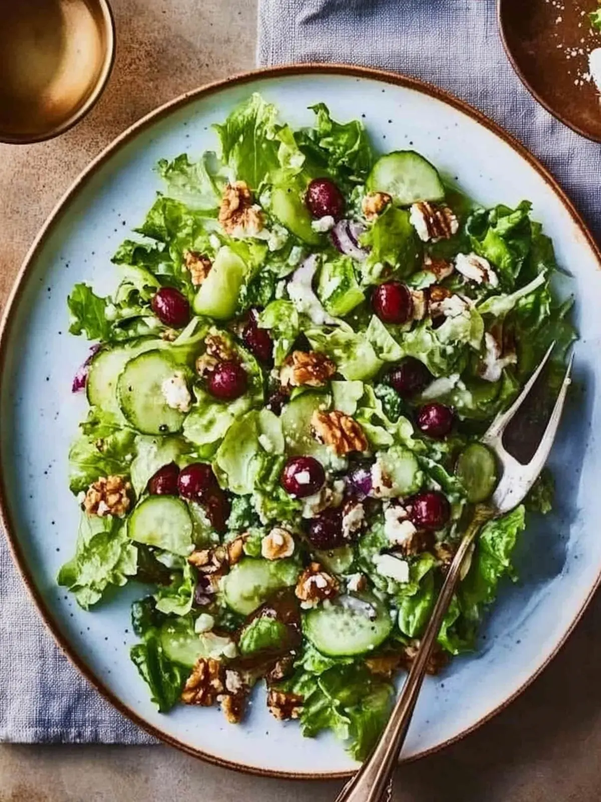 Waldorf Salad with Leafy Kale: A Refreshing Twist on Classic 4 Waldorf salad