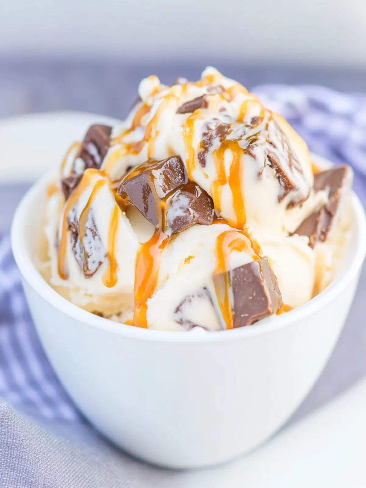 No-Churn Salted Caramel Chocolate Chunk Ice Cream Bliss 3 {No-Churn} Salted Caramel Chocolate Chunk Ice Cream